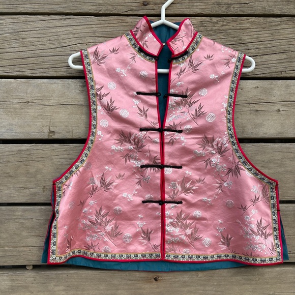 Jackets & Blazers - Vintage Chinese Silk Brocade Vest – Pink & Gold |  Sz S/M